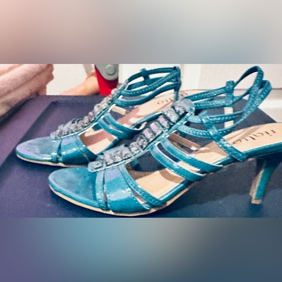 NEW Rialto Turquoise Kitten Heels with Open Top Beautiful 6.5 US M - Picture 3 of 16